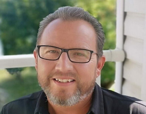 Portrait de Vince Kirton