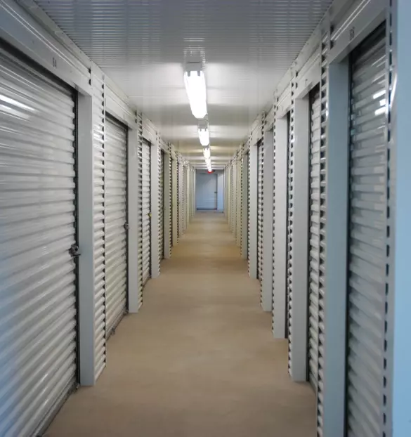 Indoor-hallway-cubix-storage.webp Cubix Storage Hallway
