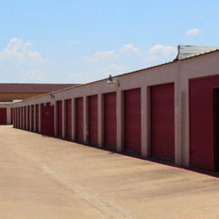 Dallas-secure-storage-units.jpg Secure Drive Up in Dallas