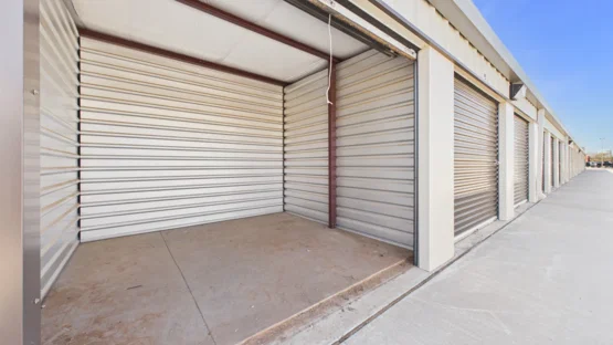 Indoor climate controlled storage unit hallway