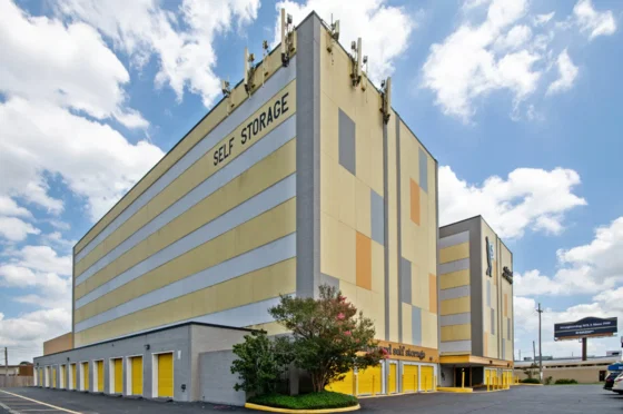 Metairie Causeway Exterior Image