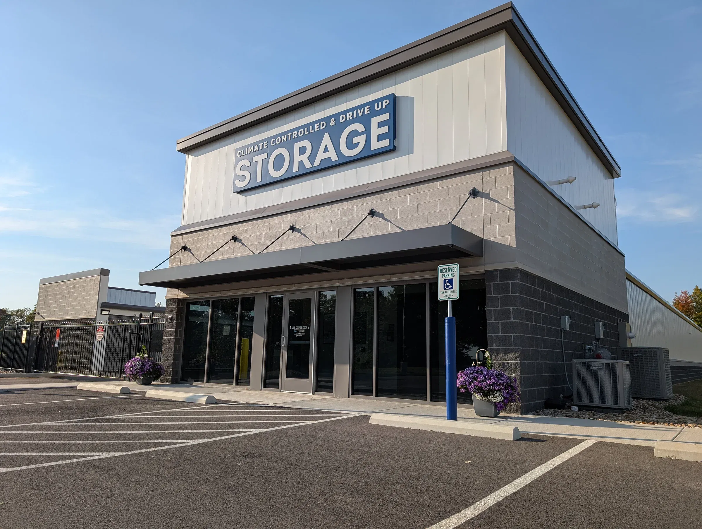 Main entrance and sign of Smart Self Storage Macedonia welcoming visitors.