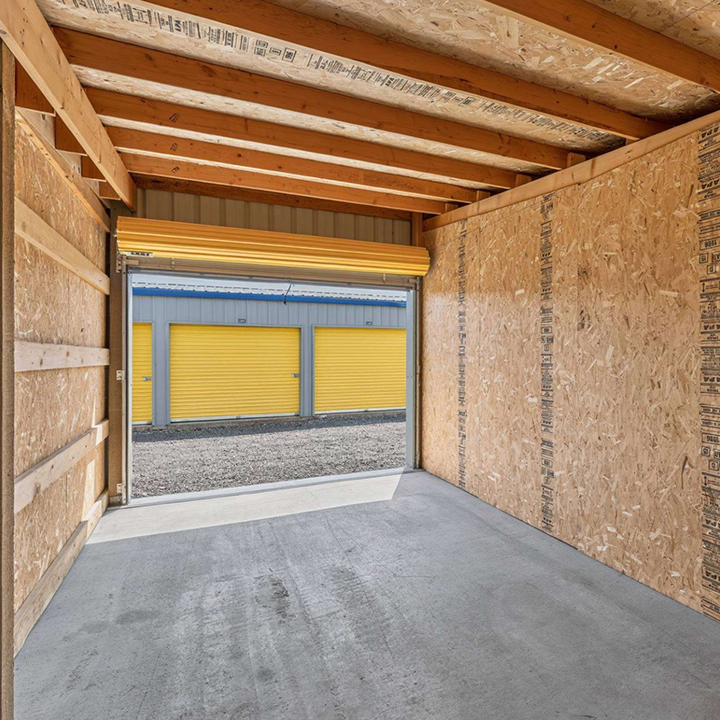large-drive-up-storage-unit-for-pallet-storage.png