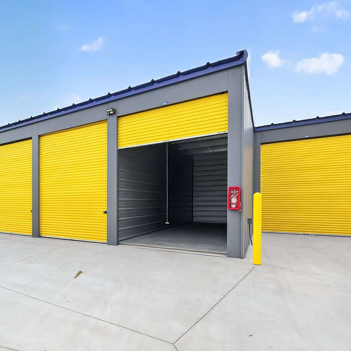 large-drive-up-storage-unit.png