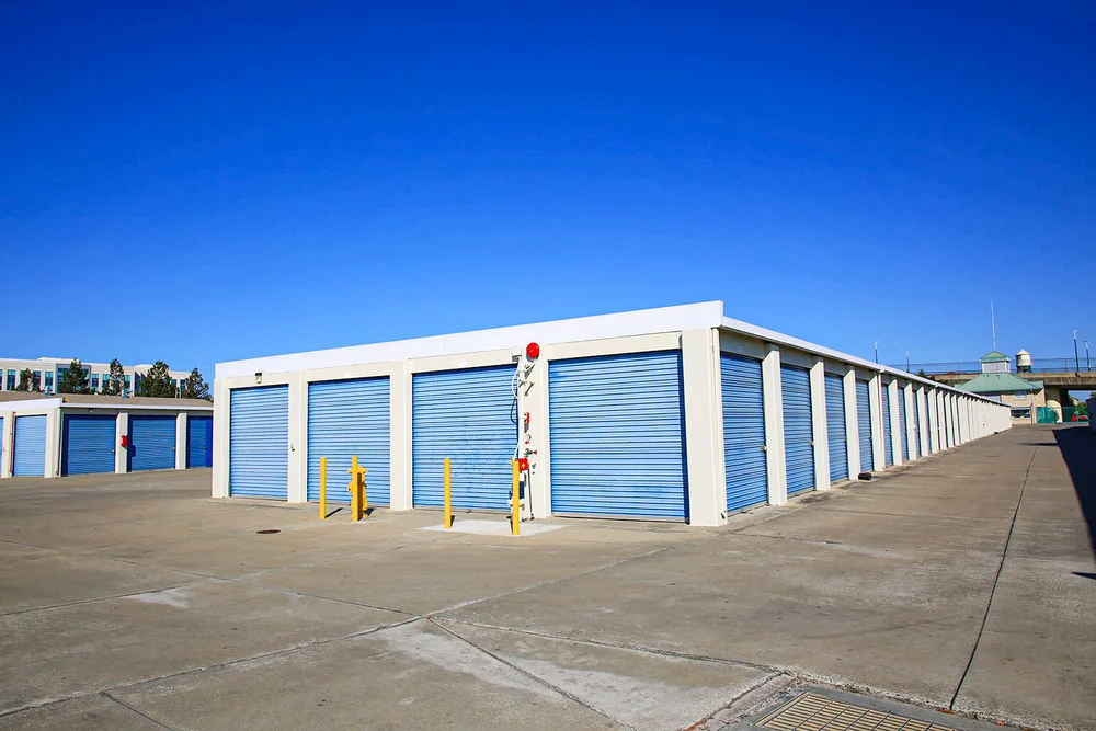 storage units for rent