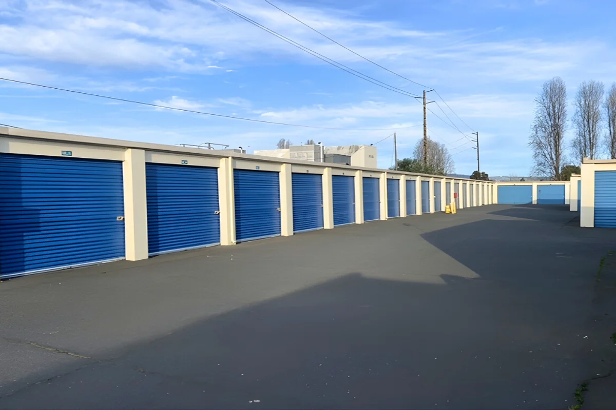 storage units near me