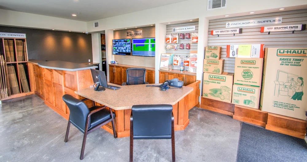 moving and packing supplies