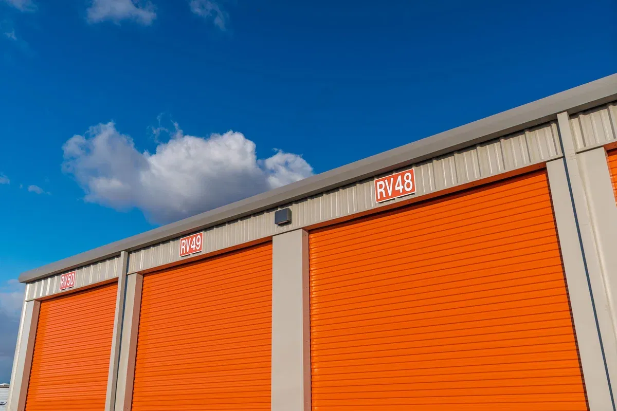 self storage units delano