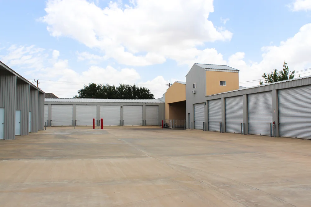 storage units in midland