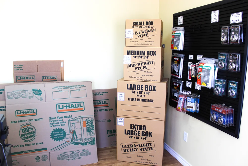 moving and packing supplies