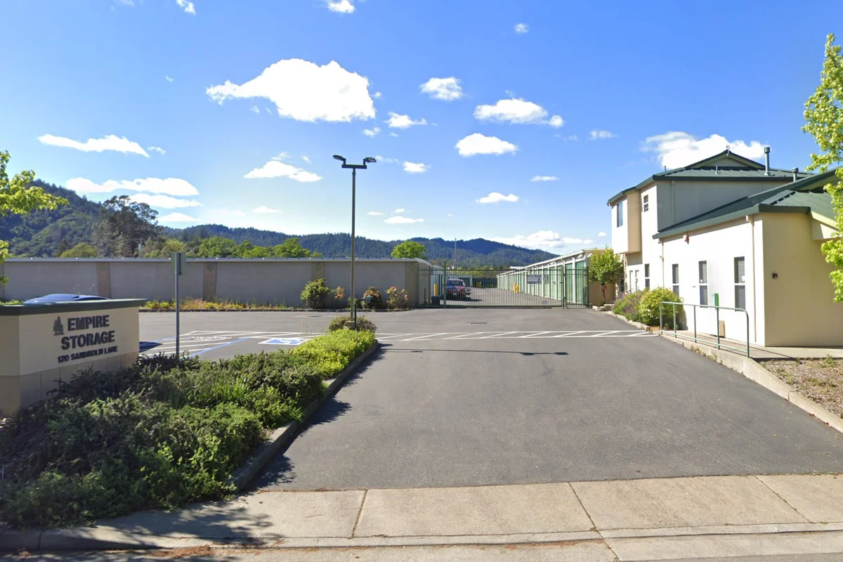 self storage units cloverdale