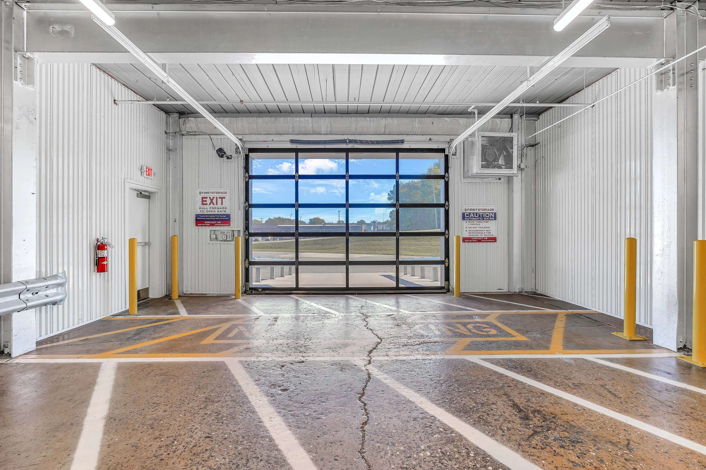 indoor unloading bay