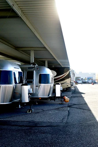 rv storage Green Valley