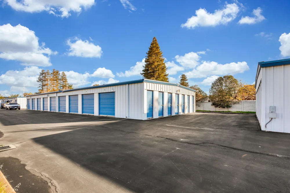 self storage units sacramento