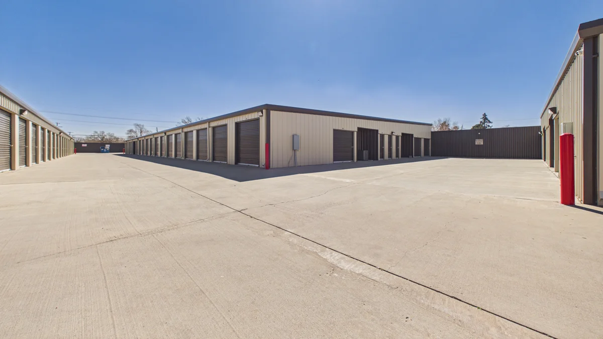 drive up storage units