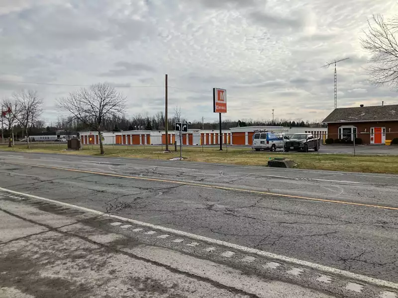 self storage units Cornwall