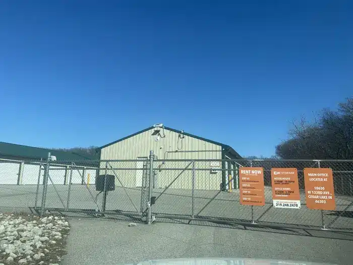 self storage units cedar lake