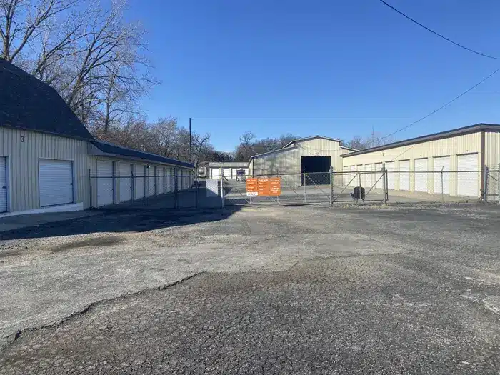 self storage units cedar lake