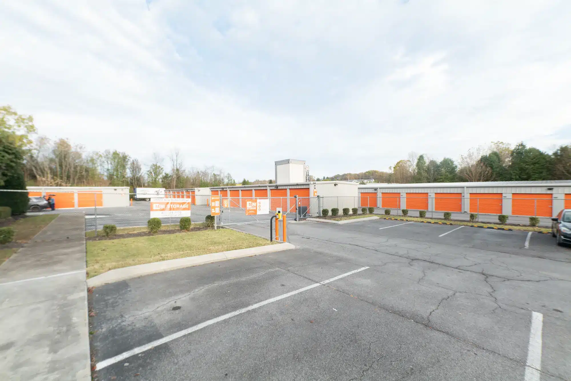 storage units parking lot