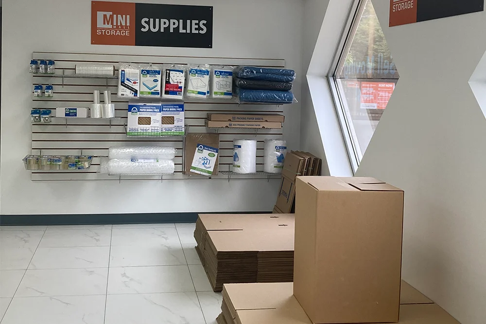 moving and packing supplies