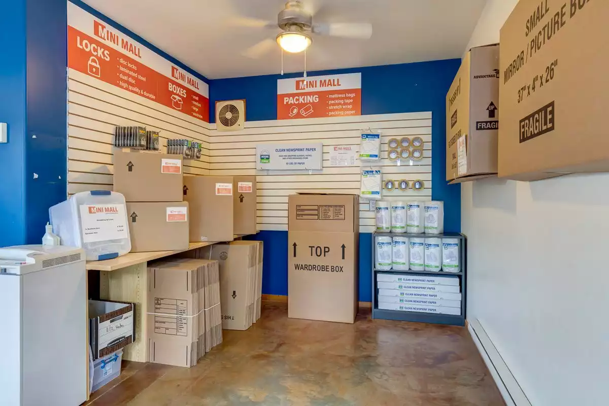 moving and packing supplies