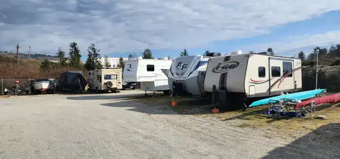 rv and boat storage units