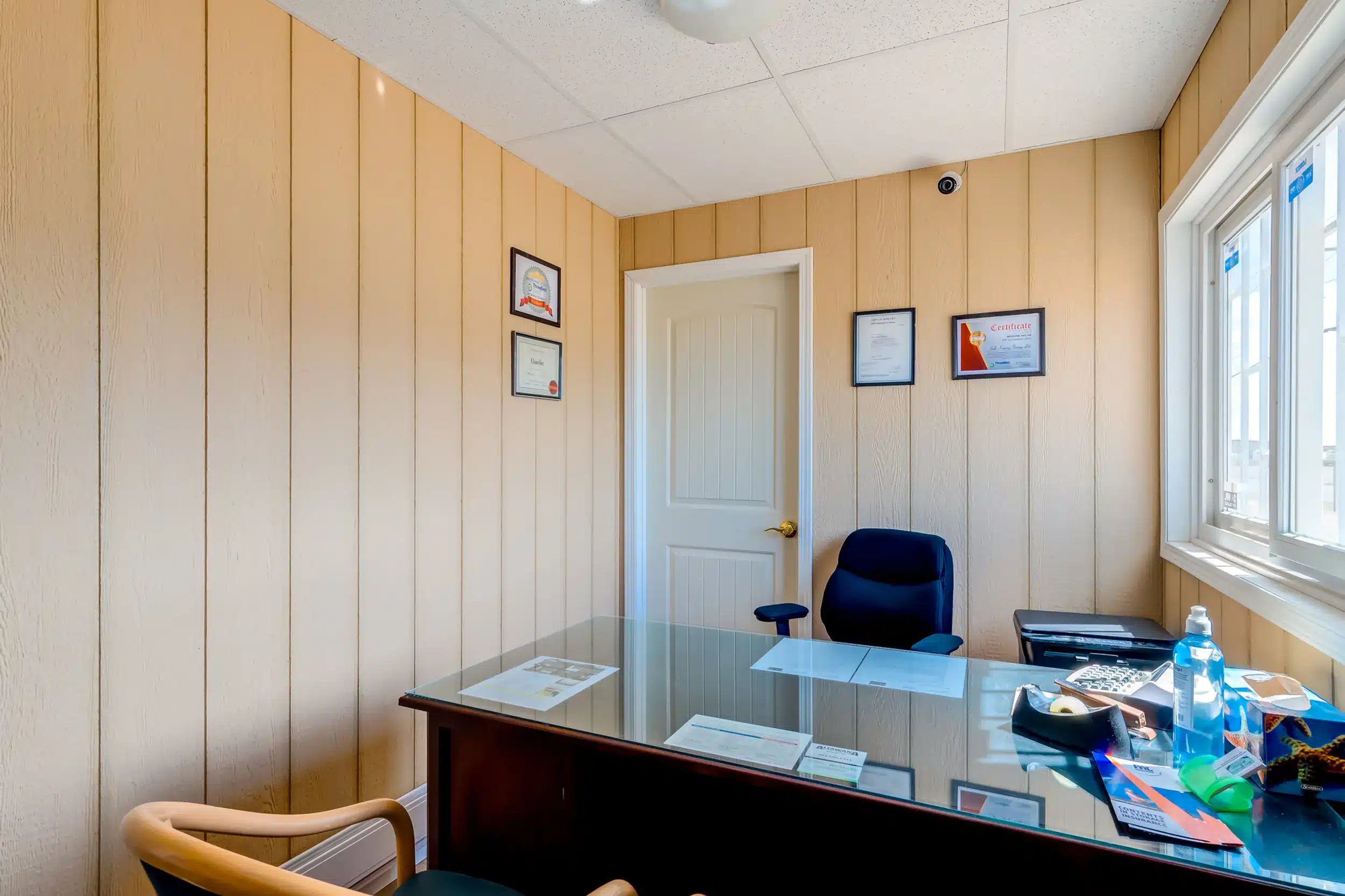 storage units office