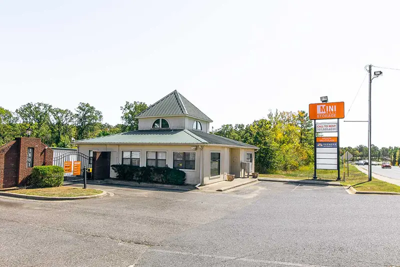 self storage units hot springs