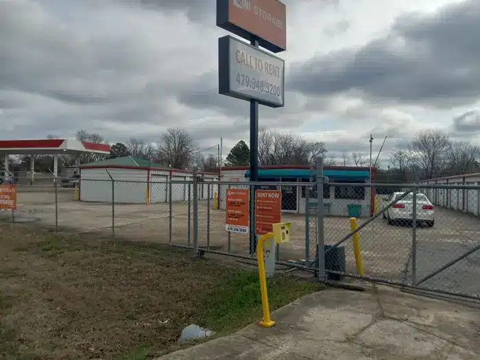 self storage units Clarksville