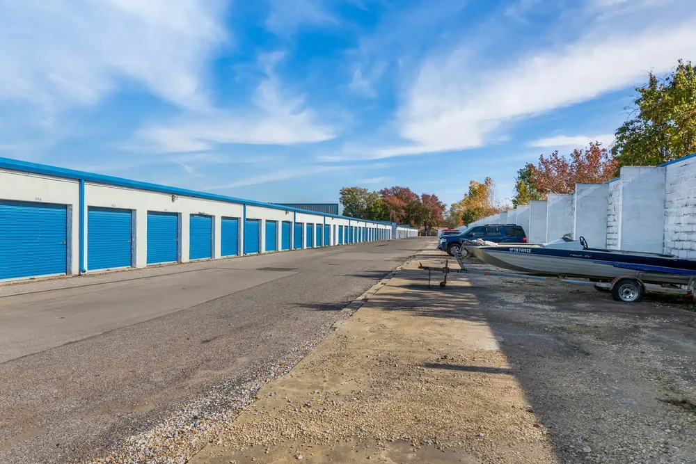 drive up storage units