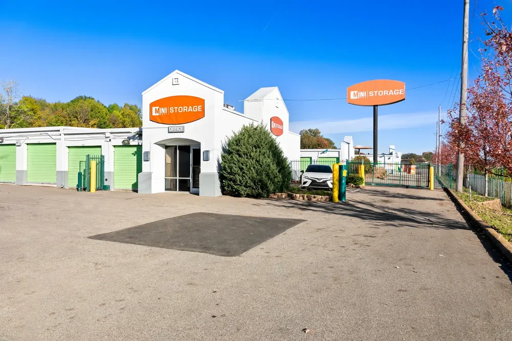 self storage units memphis