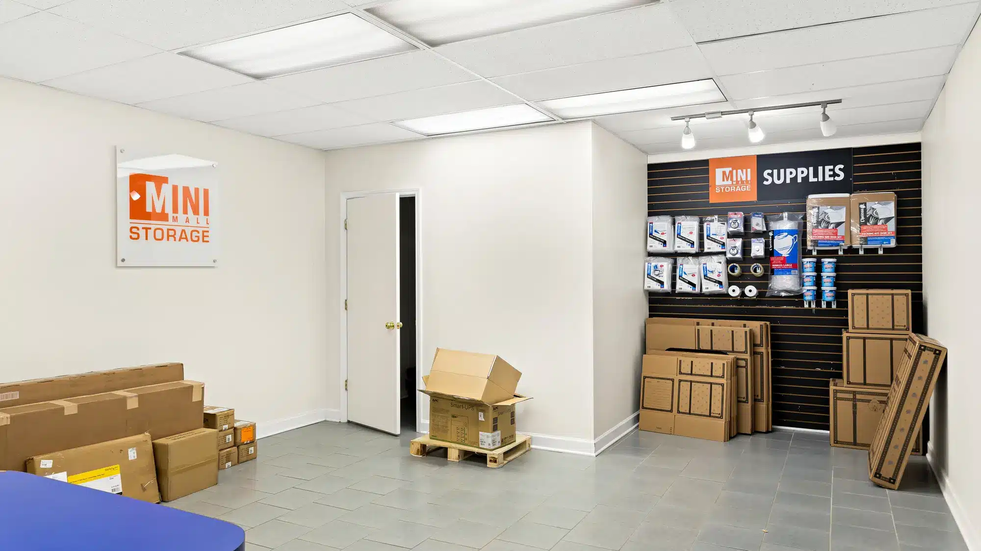 moving and packing supplies