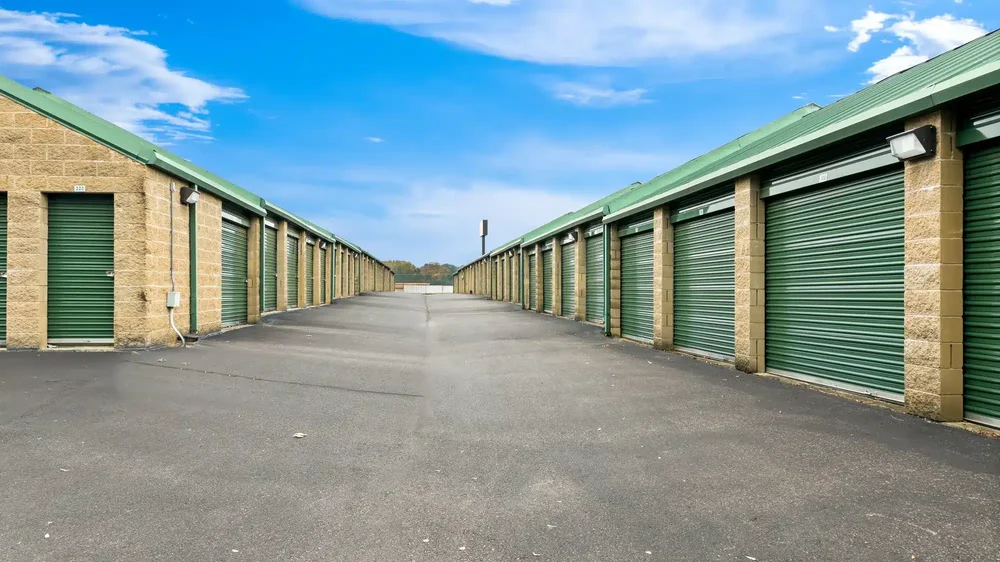 drive up storage units