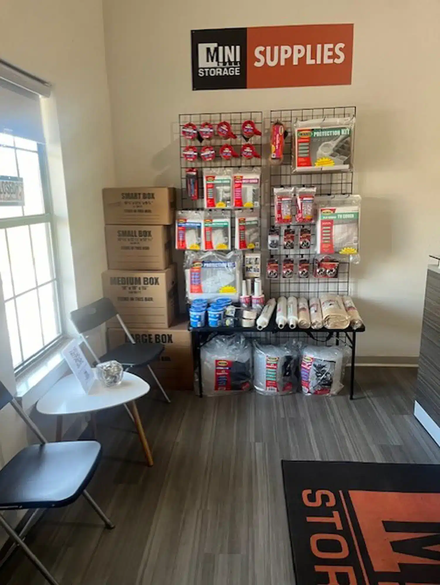 moving and packing supplies