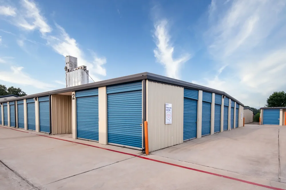 drive up storage