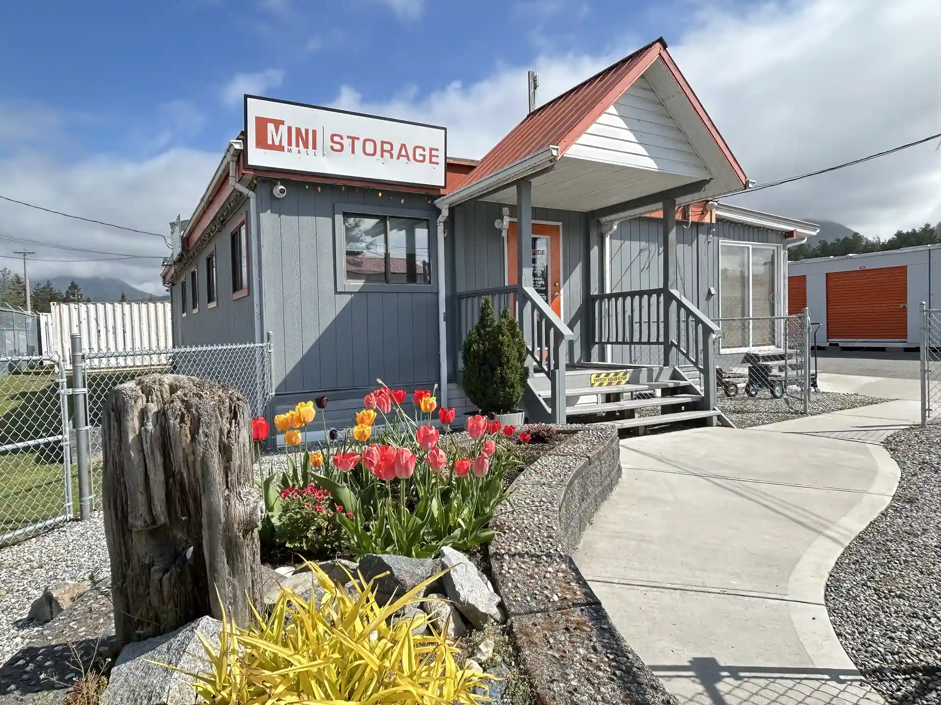 Mini Mall Storage Sechelt BC office