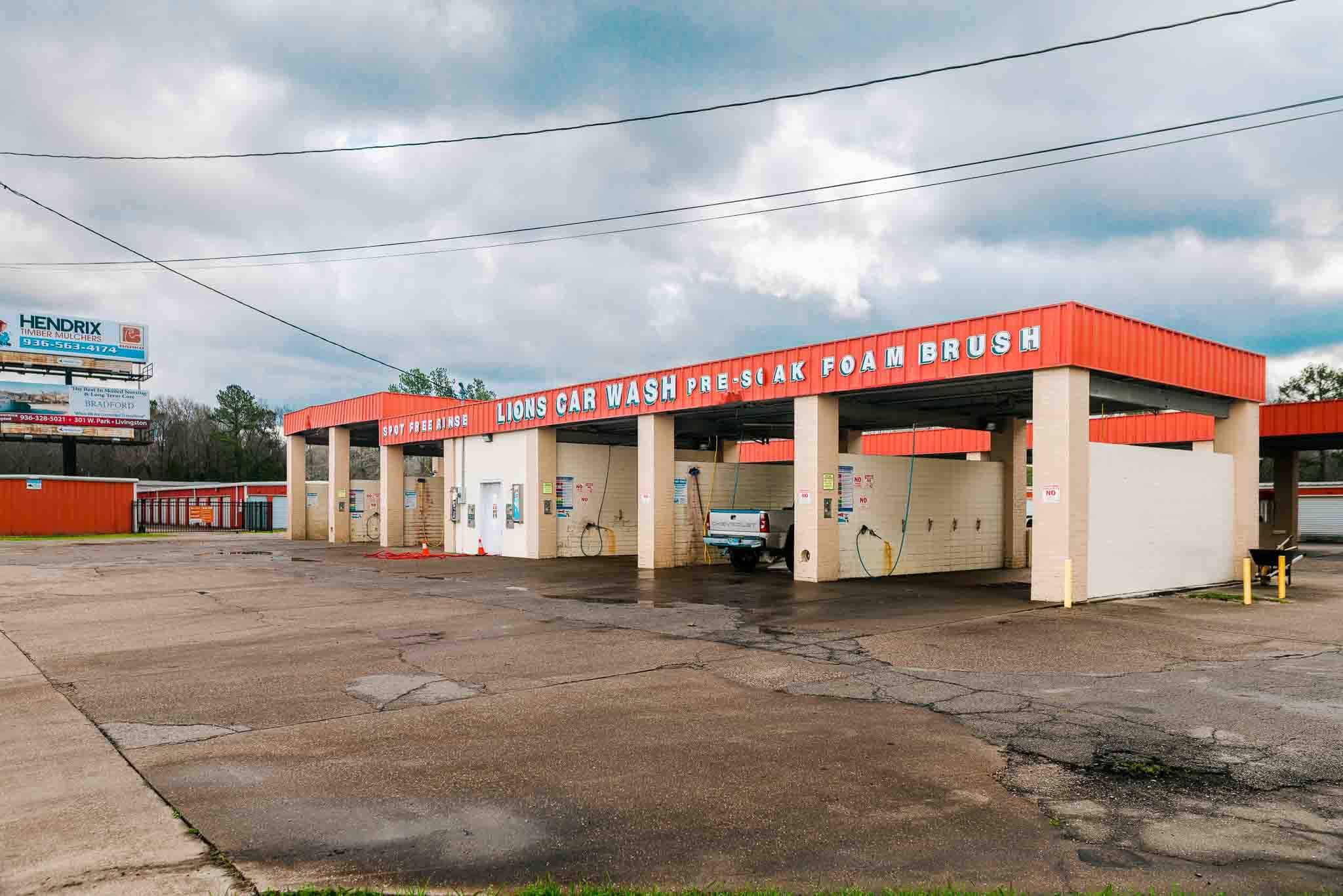 self storage units livingston