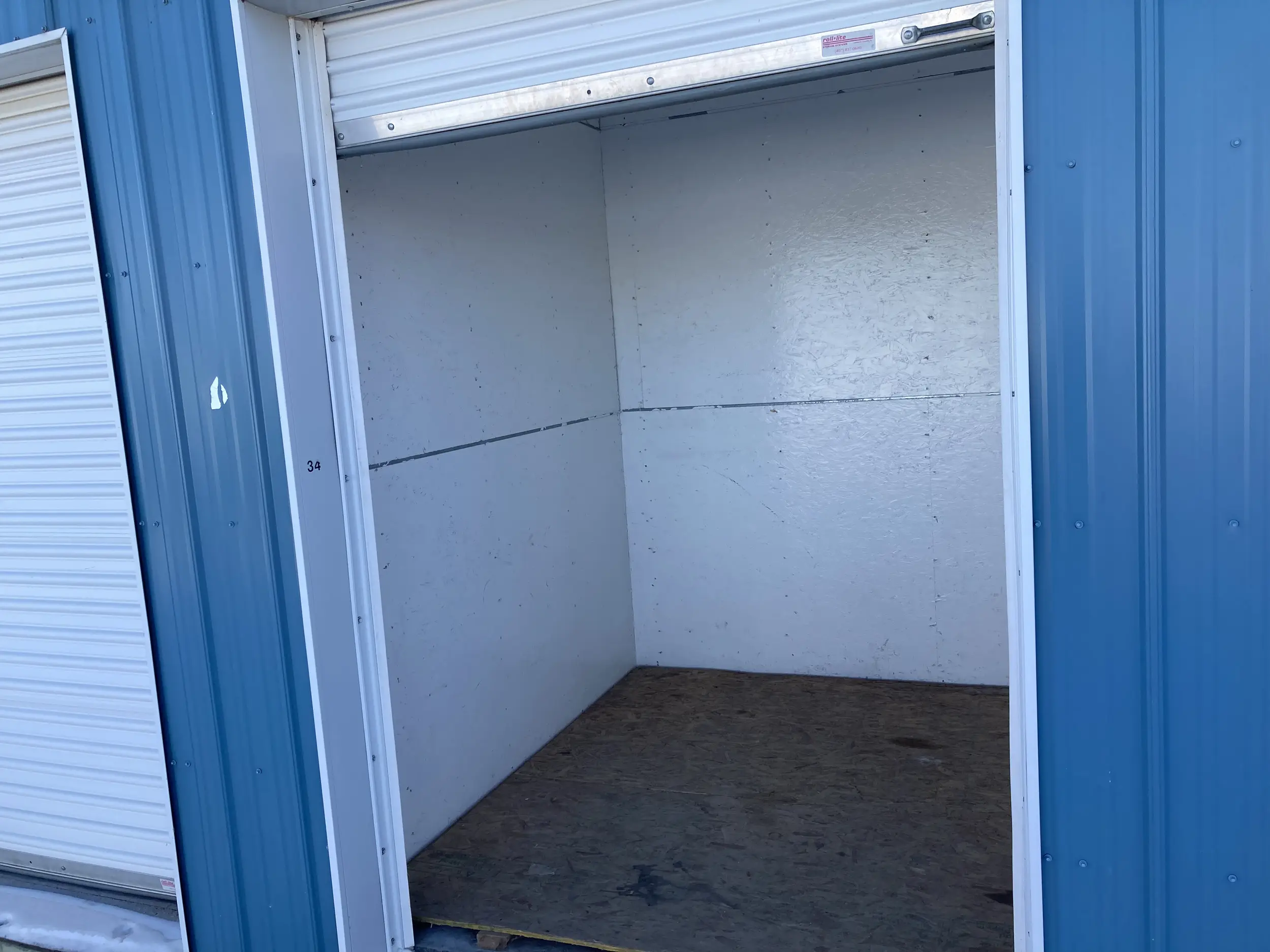 self storage units strathmore