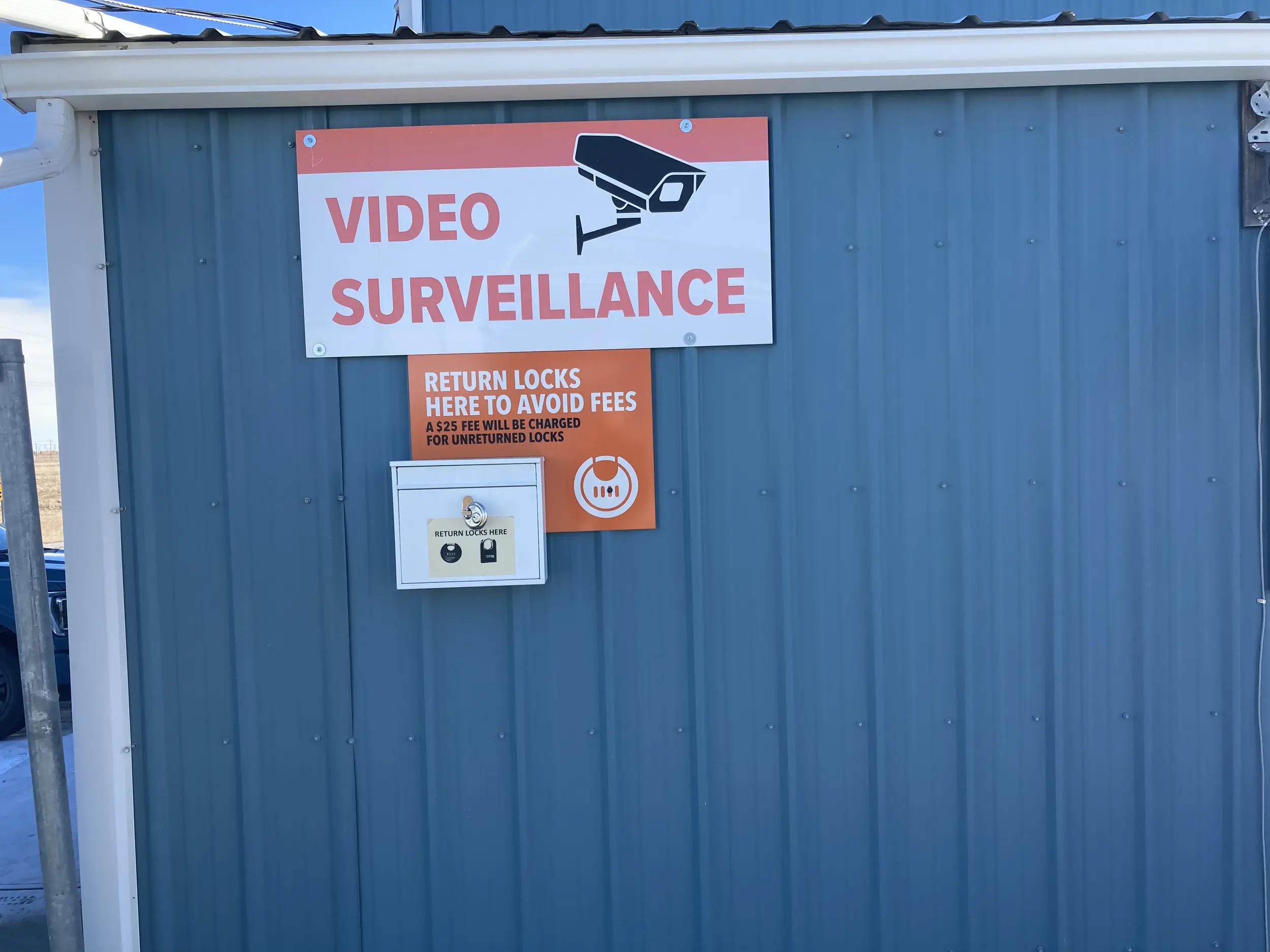 self storage units strathmore