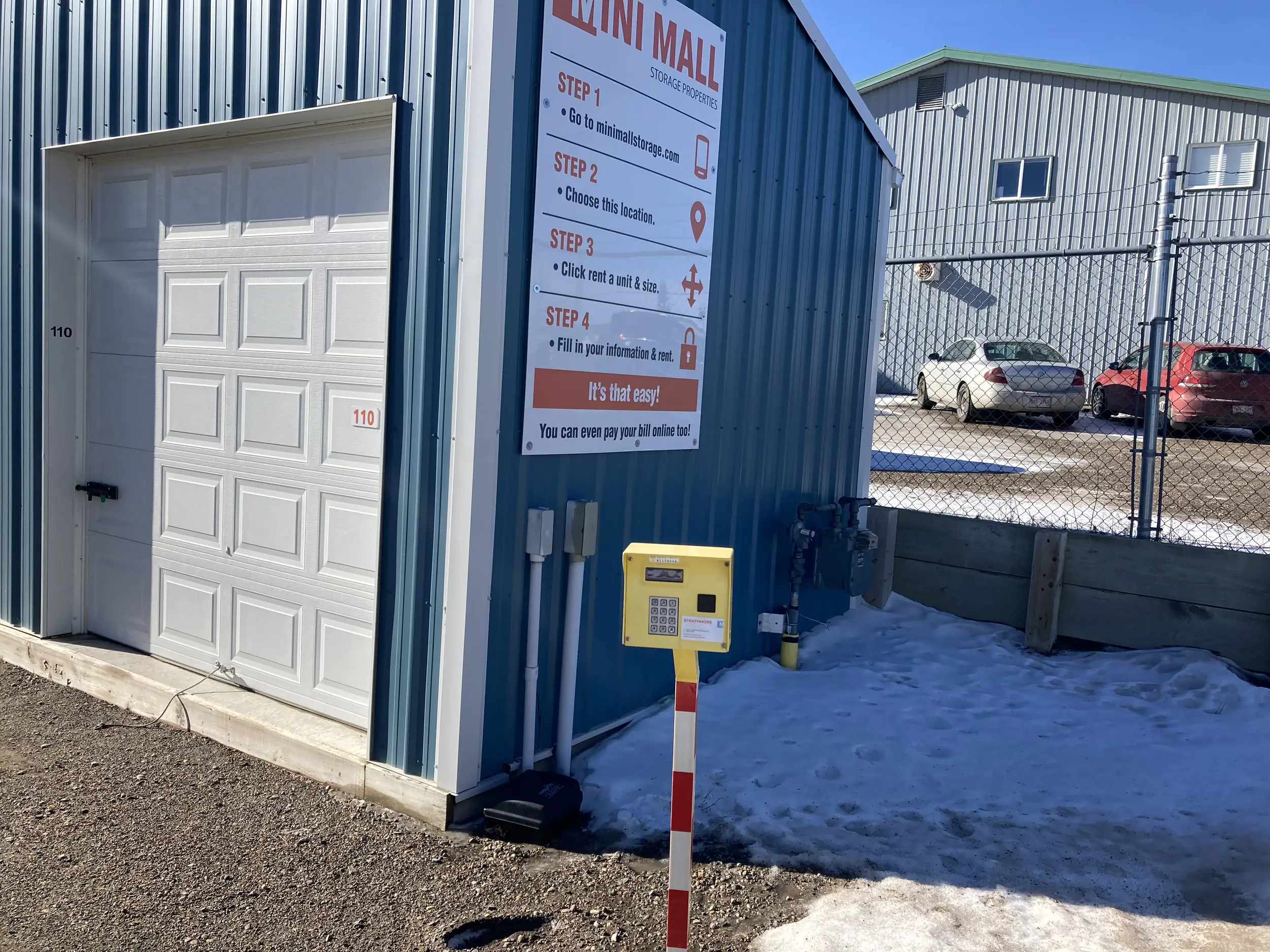 self storage units strathmore