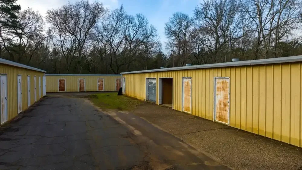 self storage units rusk