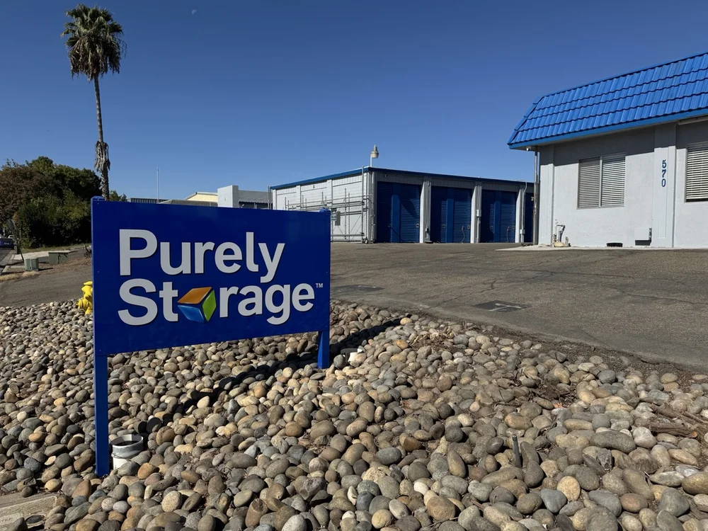 storage facility Oakdale