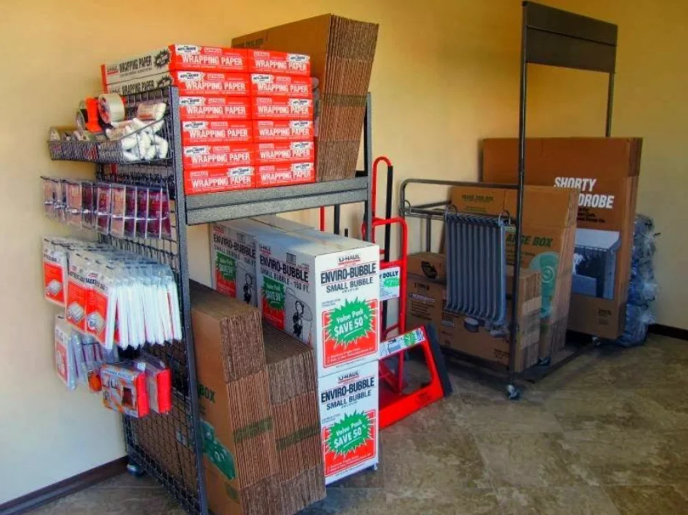 moving and packing supplies