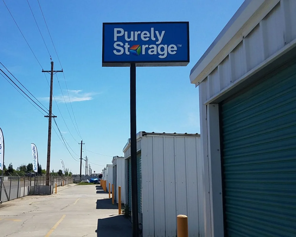self storage units Madera