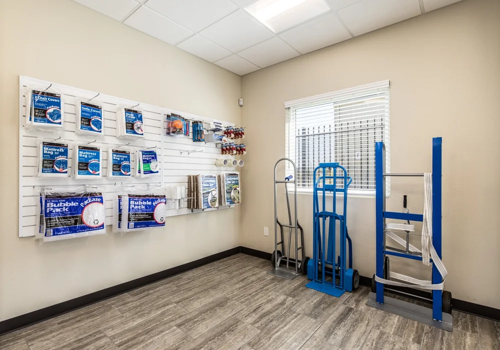 moving and packing supplies