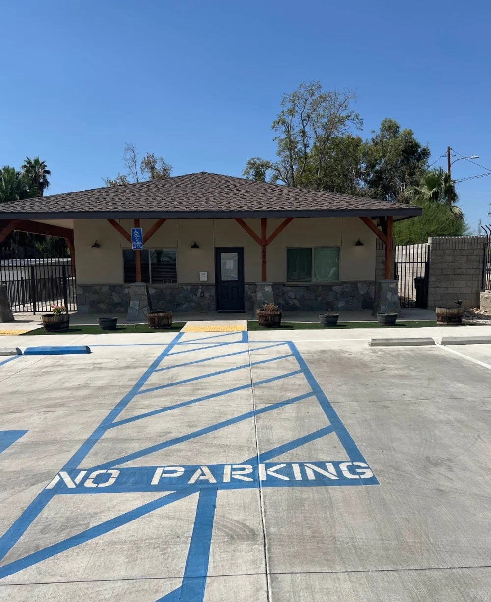 self storage units Bakersfield