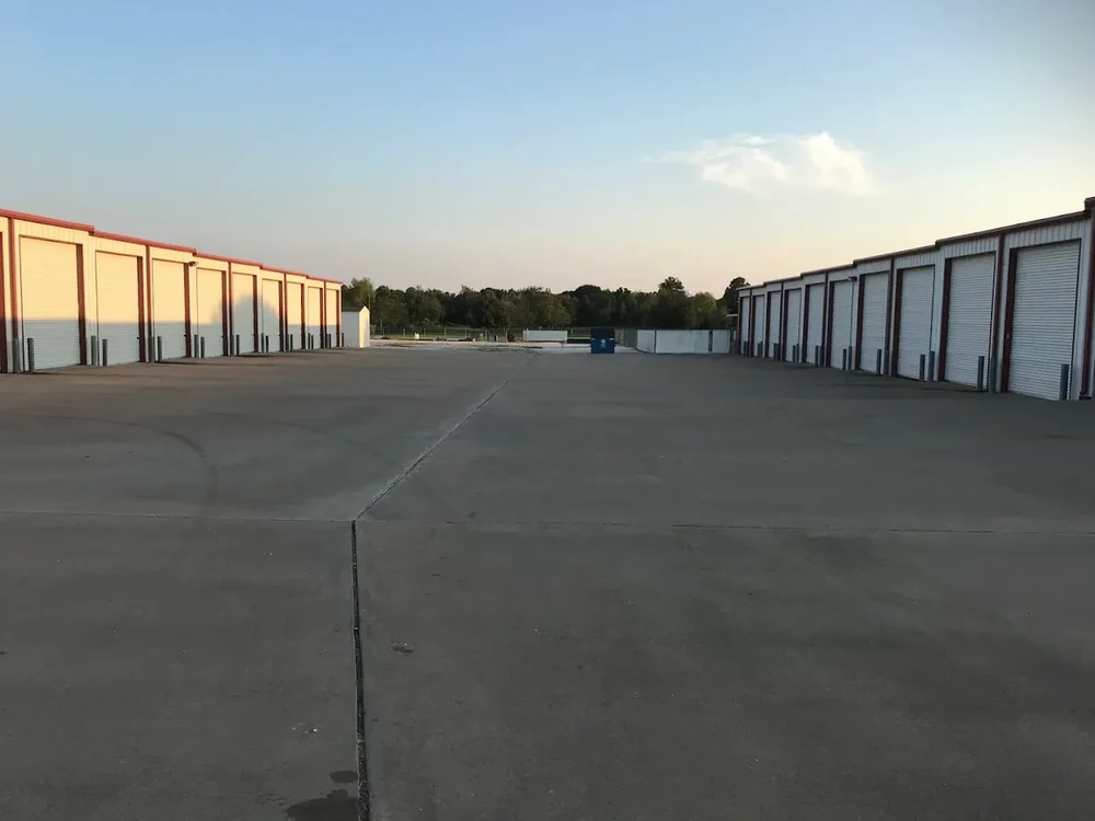self storage units waller