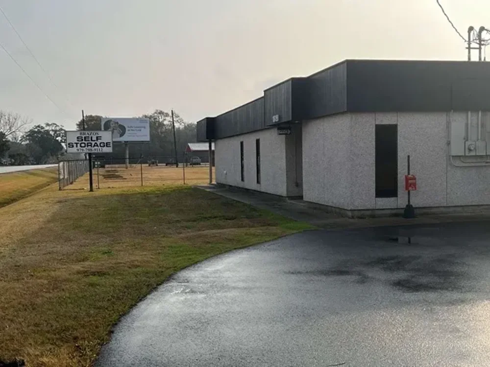 self storage units lake jackson