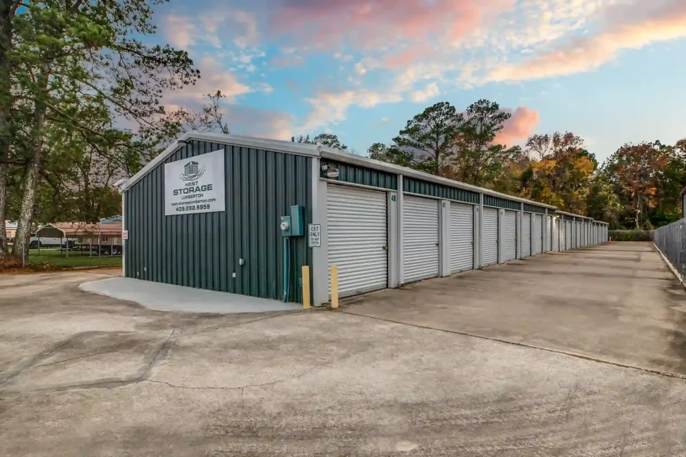 self storage units lumberton
