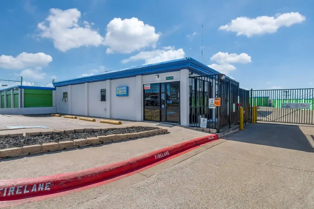 self storage units fort worth
